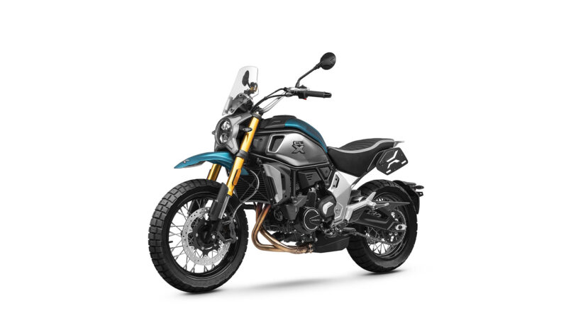 cf-700cl-x-adventure-1